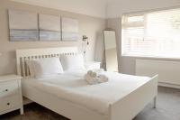 Cosy 3Bed Bungalow in West Kirby, Free Parking - Bed and Breakfast Frankby