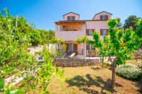 Apartments Horvat - Bed and Breakfast Veli Lošinj