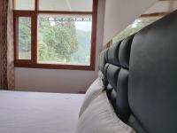 Deluxe Double Room with Shower