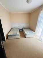 One-Bedroom Apartment (2 extra beds in living room)