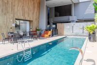 Apto Alto Padrão a 120 Metros da Praia de Bombas com Área de Lazer no Residencial - B&B Bombinhas