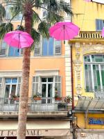 Charming & Spacious apartment in HISTORIC CENTRE - Ferienwohnung Grasse