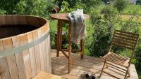 Les vins de Rouyré - Maison, 4 pers, grand jardin, bain nordique - Chambres d'hôtes Sainte-Cécile-du-Cayrou