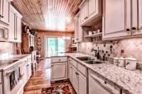 Cashiers Cedar Creek Club Cabin - B&B Cashiers