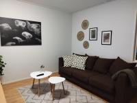 LINDA -Modern Aprt 24-7 Check-in - Bed and Breakfast Närpes