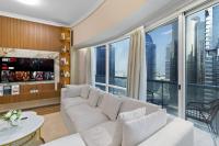 Elegant Haven and Spacious 2BR in Lake Terrace - Ferienwohnung Dubai