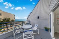 Beachfront Condo with Balcony on Manasota Key - B&B