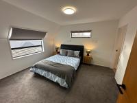 Airport Retreat 4 Bedrooms 8 Guests - Ferienwohnung Christchurch