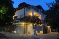 Villa Luce del Sol with Pool - L - Happy Rentals - B&B Alassio