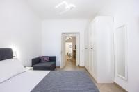 Chiaia Boutique Flat on Pedestrian area by Napoliapartments - Chambres d'hôtes Naples