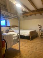 Familienzimmer mit Gemeinschaftsbad