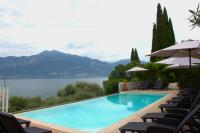 Wonderful Lake View Apartments with Pool with Breakfast GARDASEE - B&B Torri del Benaco