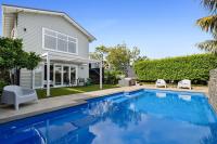 Amaroo - poolside studio near Pukekura Park - B&B Distretto di New Plymouth