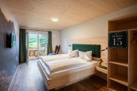 Three-Bedroom Apartment with Balcony