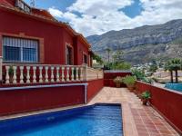 Villa maravillosa con piscina y buenas vistas - Chambres d'hôtes Denia