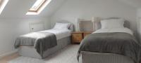 Bright Open Airy Living in Dublin 14 - B&B Dundrum