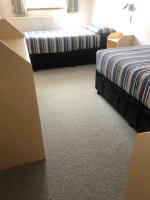 Chambre Lits Jumeaux avec Salle de Bains