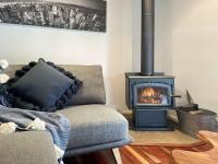 Tranquil Escape with Beautiful Mountain Views - Bed and Breakfast Ninderry