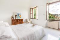 the Roman Bridge-parking-wifi-2 min from the sea - B&B
