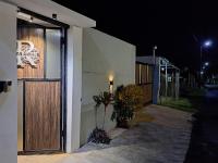 R GARDEN VILLA 1 Appartement ensuite, cuisine et terrasse - Bed and Breakfast Baie du Tombeau