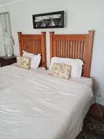 Camera Tripla Economy