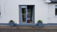 shiv's comfy apartment - Bed and Breakfast Sligo
