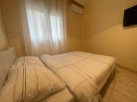 Mimicry Apartment - B&B Nea Plagia