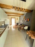 modern rustic house - B&B Kéfalos