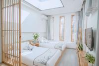 Twin Room with View