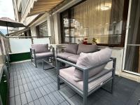 Apartment Garden - two large terraces with hanging chairs and sunset view - B&B Sofía