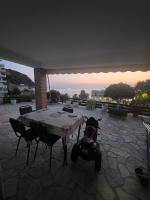 Beachfront - B&B Himarë