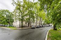 High ceilings 75m2 Sleeps 9 Free parking - B&B Tallin