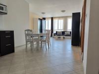 Apartment mit 1 Schlafzimmer und Balkon