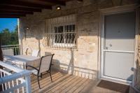 Apartments in a villa by the beautiful sea bay - Chambres d’hôtes Néa Potídhaia