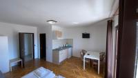 Studio mit Balkon