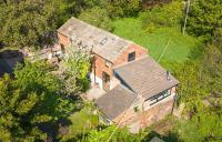 Luxury Escape with Cinema, Pool Table & Darts - Ferienwohnung Leeds