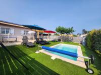 En Ardèche, maison de vacances l'Odyssée climatisée avec sa piscine privée et chauffée - B&B Joyeuse