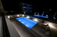 Luxury apartments Marlov with swimming pool and private parking - Chambres d’hôtes Bibinje