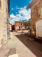 La Cachette du Prince Parking included - B&B Chambéry