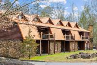 Beautiful Lofted Condo, Centrally Located - B&B Gatlinburg