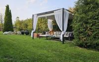 Verebes Cottage with garden - Chambres d’hôtes