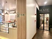 Lovely 2-bedroom Serviced Hotel Suites with Pool and Wi-Fi at Skynest - B&B Nairobi