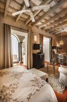 Azogue Studios - B&B