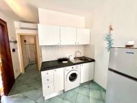 APPARTAMENTO a 30 metri dalla spiaggia - Ferienwohnung Porto Azzurro