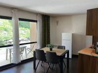 Studio confortable à Jausiers avec terrasse et accès piscine, idéal pour 4 personnes - FR-1-165B-56 - Bed and Breakfast Jausiers