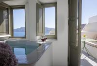 Kyrkos Collection - B&B Oía