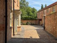 The Old Wheatsheaf - Bed and Breakfast Towcester