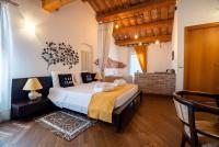 Deluxe Suite with Spa Bath