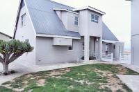 Palm Villa Beachfront Accomodation - B&B Henties Bay