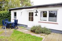 Ferienhaus in Plogshagenauf Hiddensee - Ferienwohnung Neuendorf